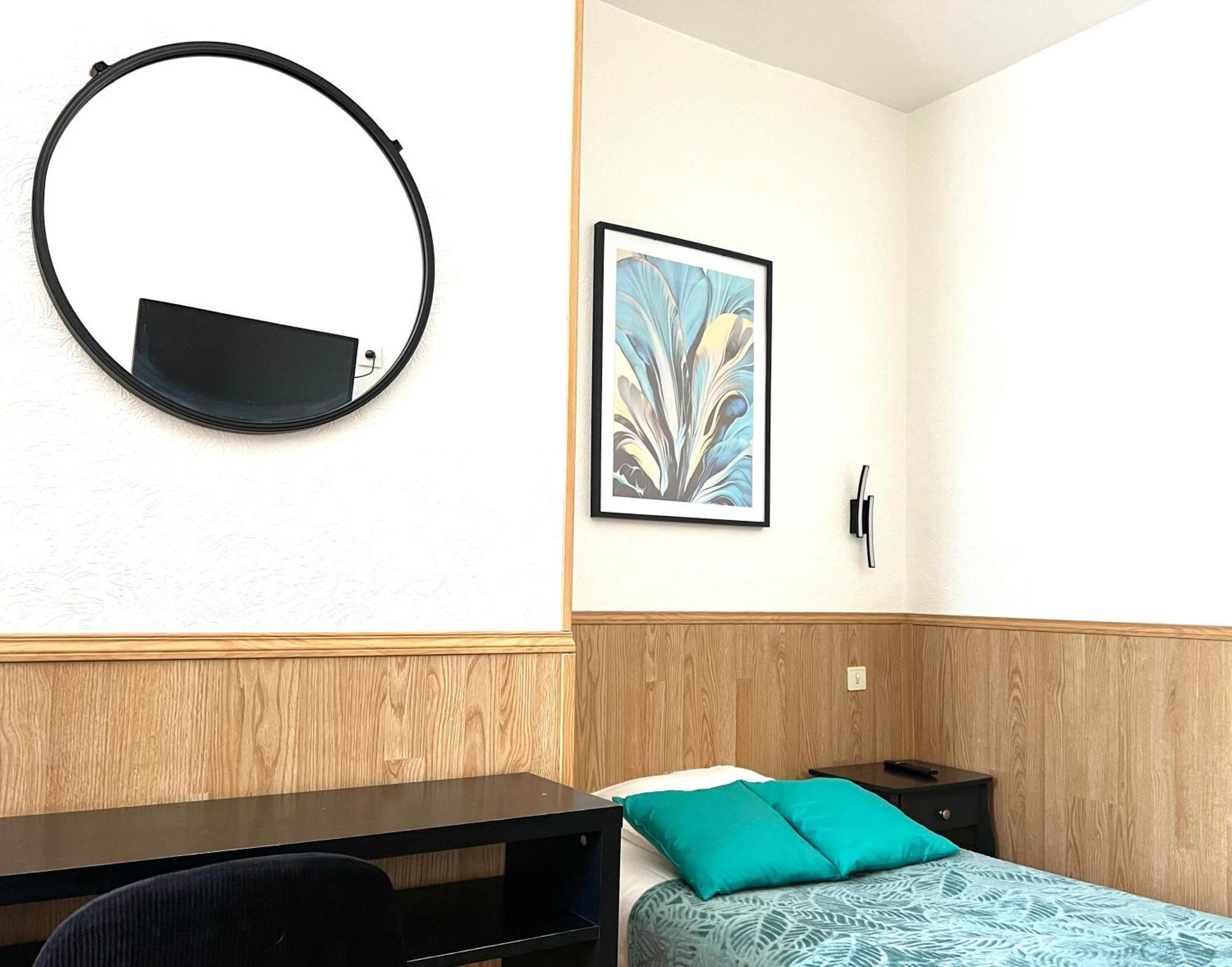 Hotel De La Gare 셰르부르 앙 코탱탕 외부 사진