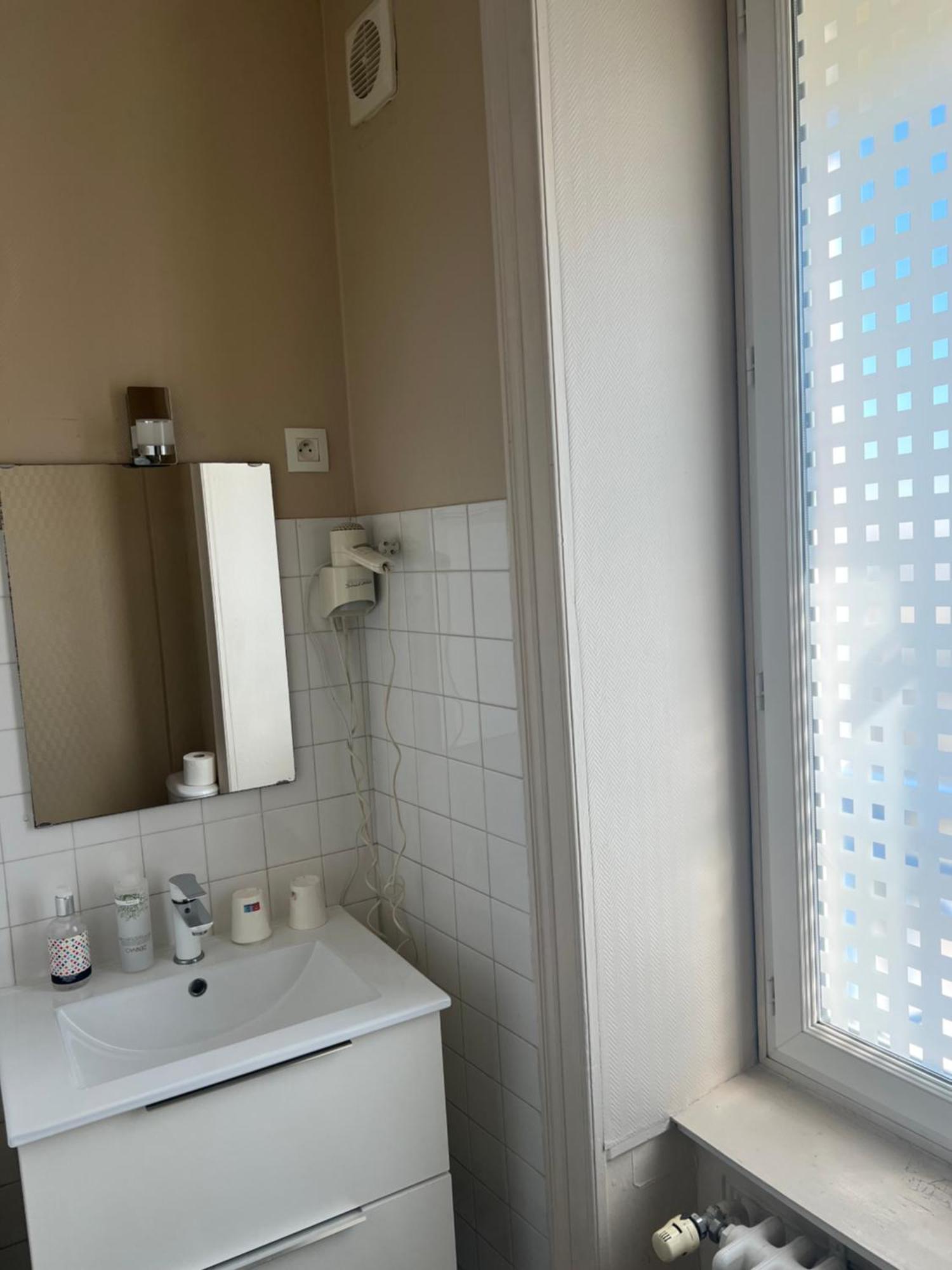 Hotel De La Gare 셰르부르 앙 코탱탕 외부 사진