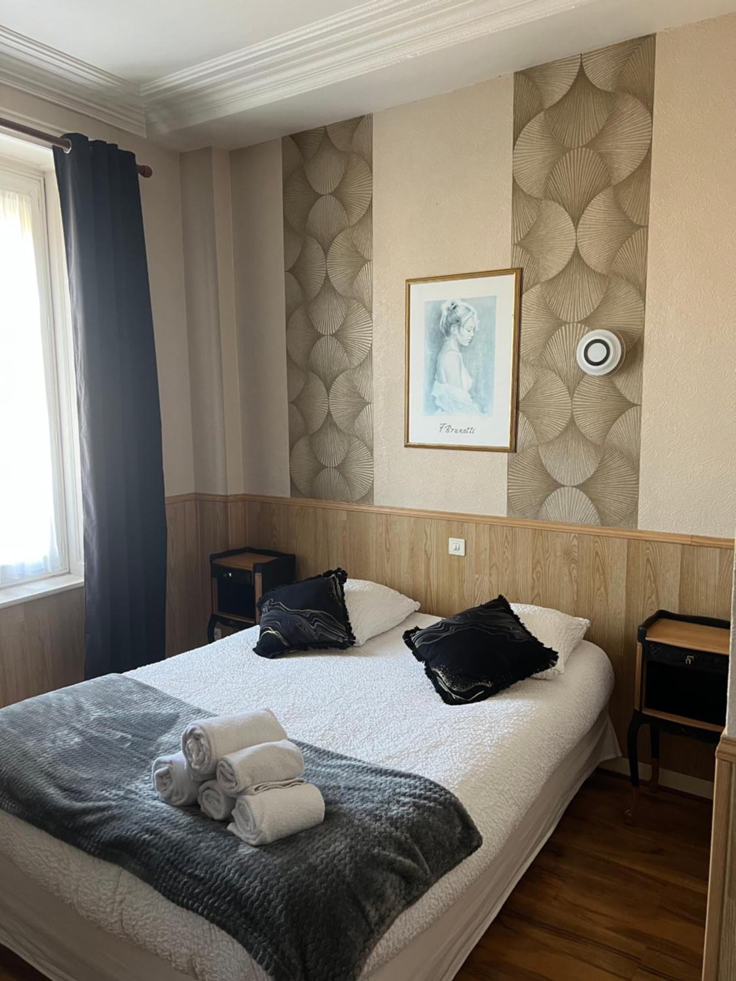 Hotel De La Gare 셰르부르 앙 코탱탕 외부 사진