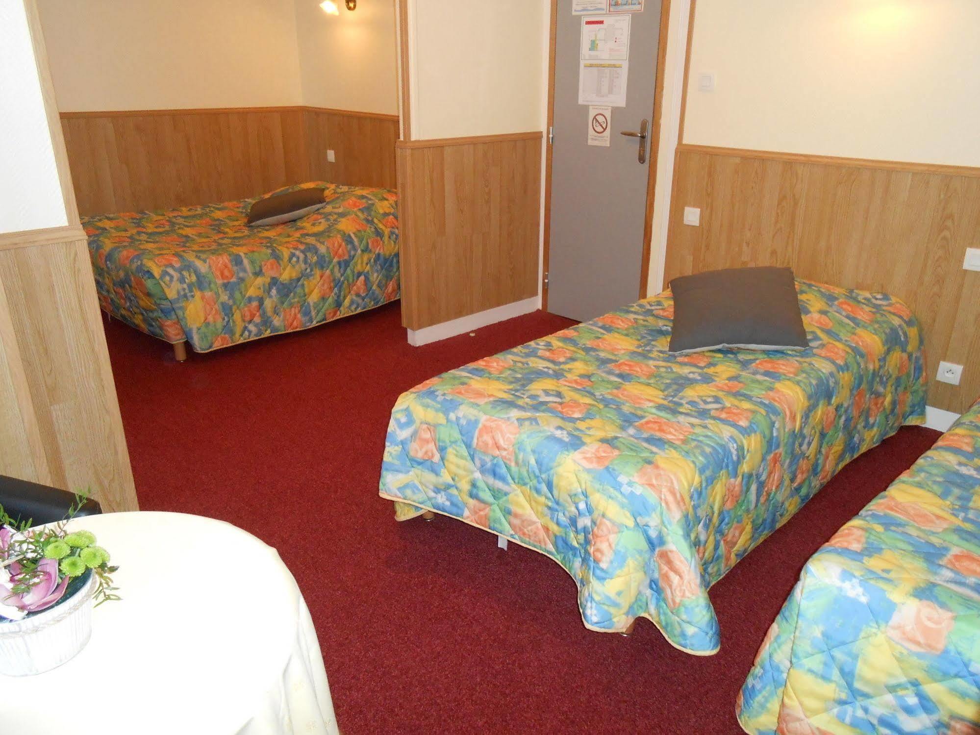 Hotel De La Gare 셰르부르 앙 코탱탕 외부 사진